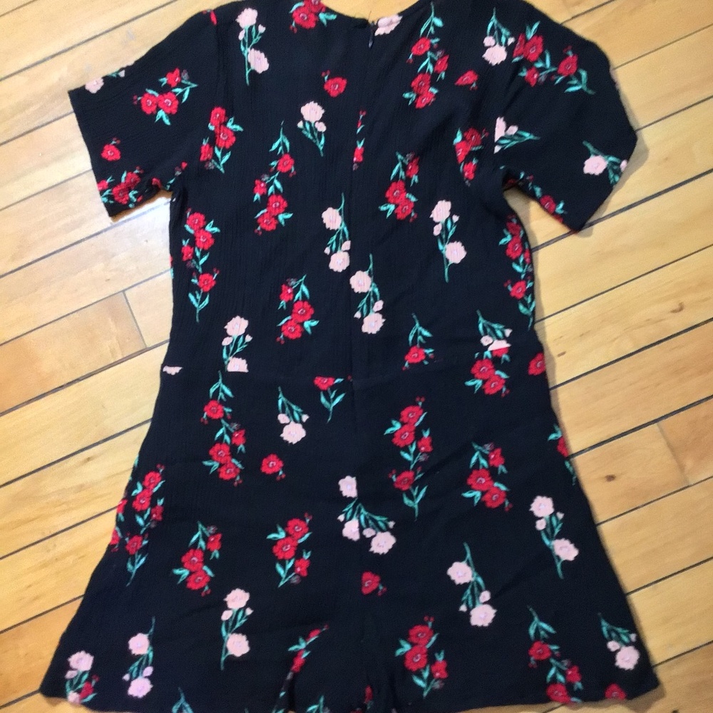 Forver21 Girls Romper - Picture 2 of 3